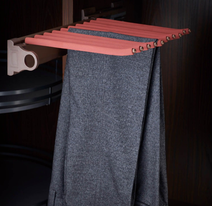 SIDE MOUNT PANT RACK